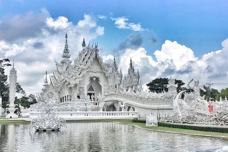 Chiang Rai One Day: White Temple, Golden Triangle, Akha Hilltribe
