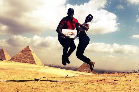 Private Tour To Giza Pyramids & Egyptian Museum