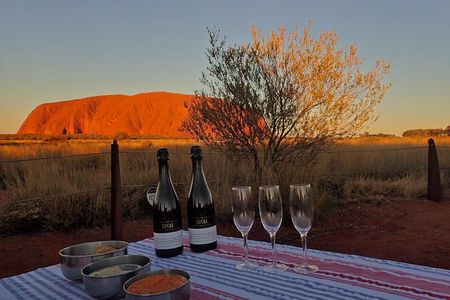 Small Group Uluru Sunset Viewing Tour