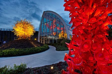 Space Needle and Chihuly Garden and Glass Combination Ticket