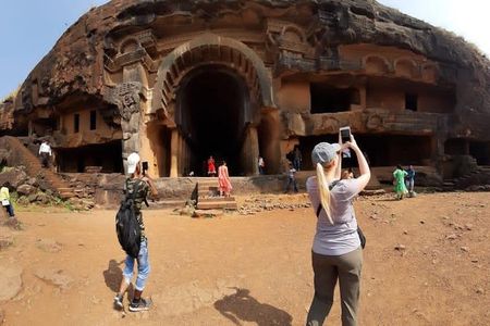 Lonavala - Hill Station Tour From Mumbai