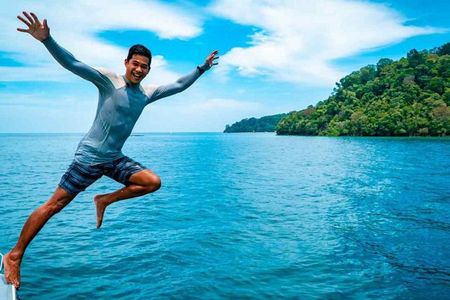 Fun Boat Snorkeling and Island Visit from Kota Kinabalu