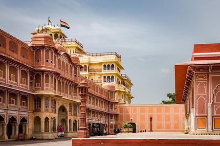 6 - Days Private Golden Triangle Tour with Homestay