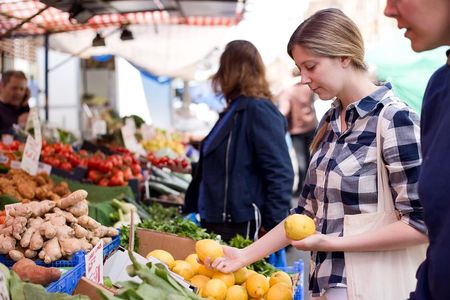 Market visit and cooking class with lunch or dinner at a local's home in Praiano