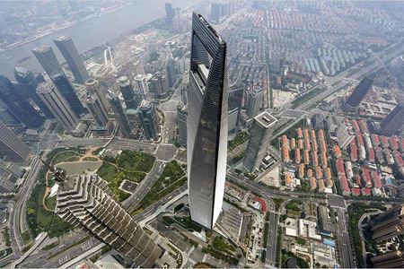 4-Hour Private Shanghai Modern Impression Tour with Tower and Maglev Train Ride 