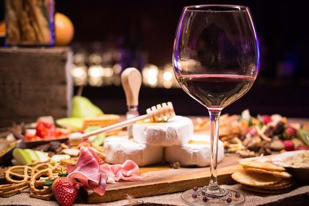 Full-Day Boutique Wine Tour with Pick Up and Lunch