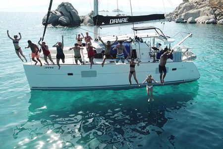 Private Catamaran All-Inclusive Cruise in Naxos