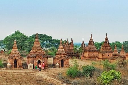 Bagan Sightseeing Tour by Private Guide and Car