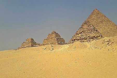 Giza Pyramids and Sphinx half day tour
