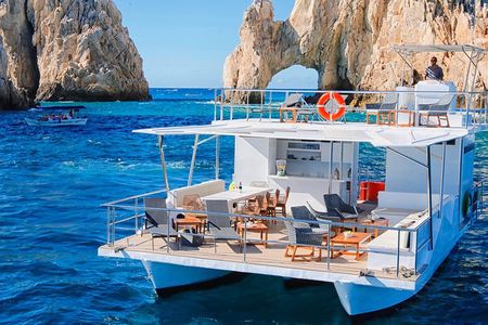 Best private Vip boat tour in Cabo San Lucas 