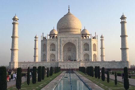 Golden triangle - accompanied 5-day budget tour