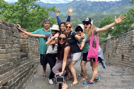 Private Mutianyu Great Wall Layover Tour from PEK or Daxing Airport 