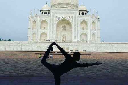 Yoga class in Agra 