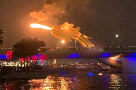 Amazing Da Nang Nightlife Tour withMARBLE MOUNTAIN&MONKEY MOUNTAIN,DRAGON BRIDGE