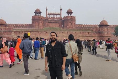 Old Delhi Tour by foot & tuk tuk. Meal & Snack included. 