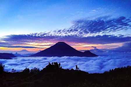 Sikunir Sunrise & Dieng Plateau Start Yogyakarta