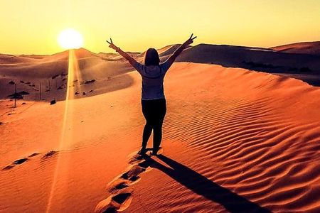 Desert Safari Experience 4×4 Pick and Drop from Abu Dhabi