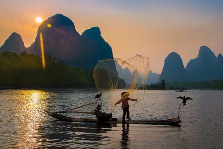 4-Day Tour to Yangshuo Li River Cruise & Longsheng Rice Terraces