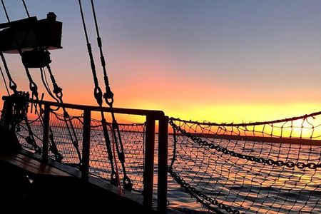 Cartagena, CO: Sunset Skyline Bay Tour on a Pirate Boat + Drinks