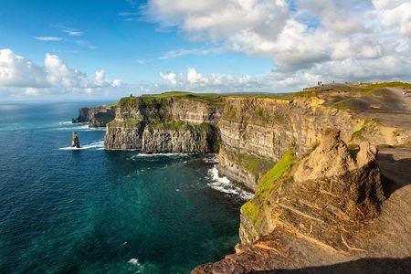 2-Day Cliffs of Moher, Connemara and Galway Bay Rail Tour from Dublin