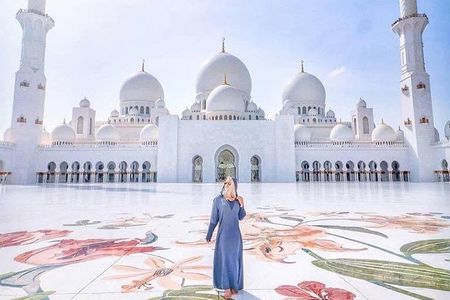 Sheikh Zayed Grand Mosque | Abu Dhabi City Tour | Private SUV