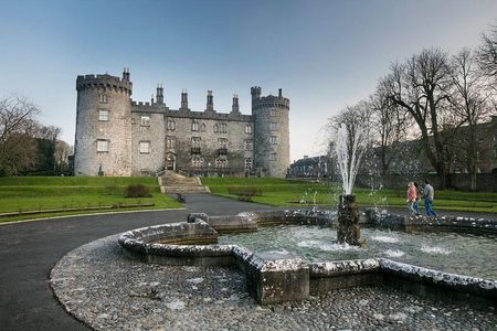 Dublin to Kilkenny Castle and House Of Waterford Crystal Day Tour