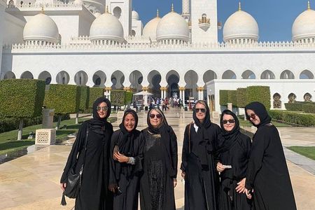 Abu Dhabi tour ,Dubai city Tour, desert safari & Barbecue Dinner