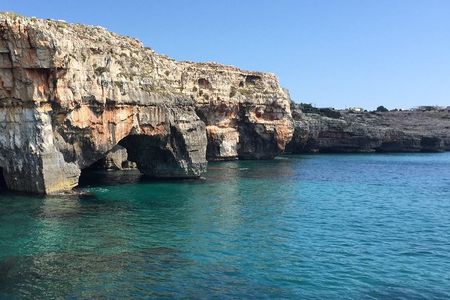 Tour 3h and half visit of all the caves, bathroom stop and aperitif