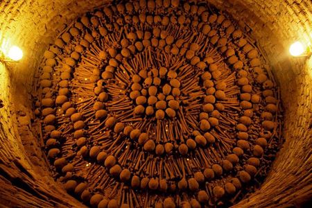 Lima: Water Magic Circuit, Historic Downtown & Catacombs Tour