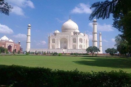 Taj Mahal Tour Visit Agra and Fatehpur Sikri‎