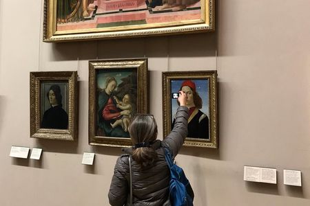 Louvre Museum Masterpieces Small-Group Tour