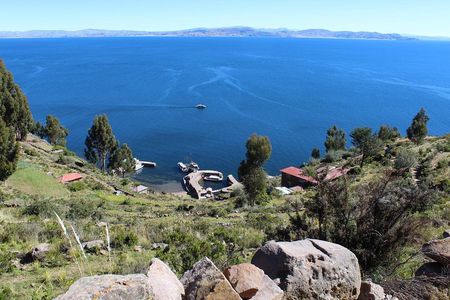 Tour Uros and Taquile in Speedboat (full day)