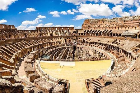 Rome: Colosseum Small Group Tour on Free Entry Days