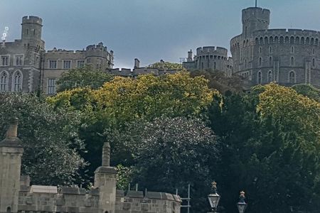 Luxury Private Vehicle Day Hire:London to London Stopover Windsor and its Castle