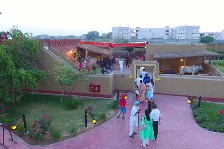 Day Tour of Gobindgarh Fort and Sada Pind