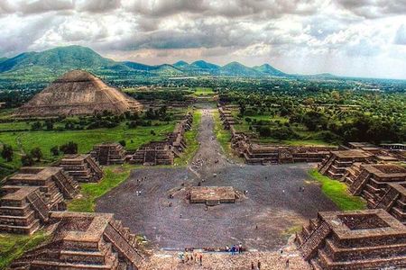 Tour to the Pyramids of Teotihuacán, starting from Querétaro