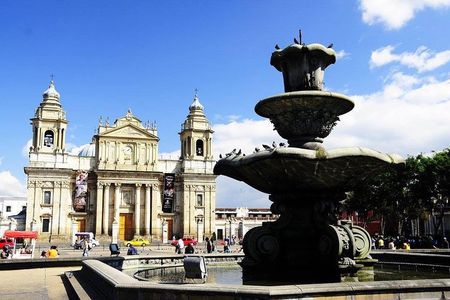 Guatemala city Walking Tour and public bus