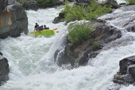 Middle Fork American River - Full Day Rafting Trip (Class 4)