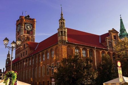 Walking Tour of the medieval Toruń 
