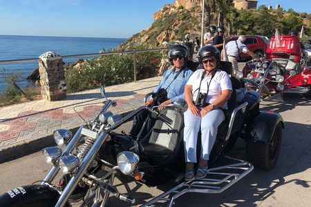 Luxury Rewaco Trike "The Photo Blaster Tour" - (2 hours, Min of 2 passengers)