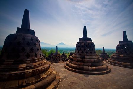 1-Day Yogyakarta Merapi Borobudur - PRIVATE Tour with GUIDE