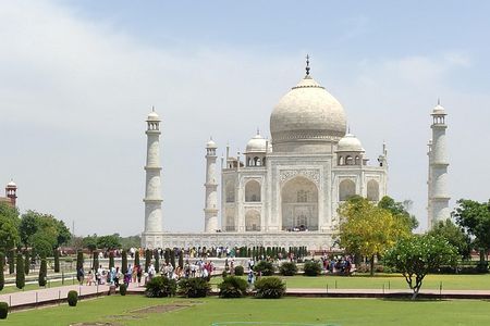 Private Agra Same Day Taj Mahal tour by AC Car from Delhi