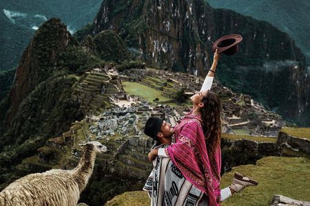 Best of Cusco in 2-Days: Sacred Valley and Machu Picchu with Free Airport Pickup