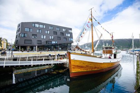  1 Hour Photo & History Cruise