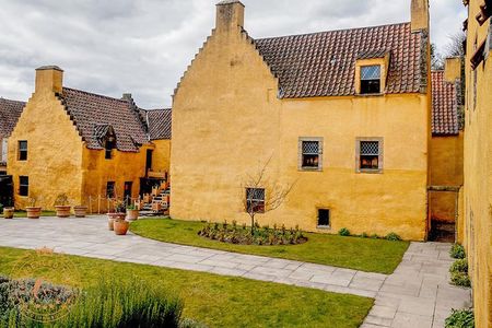 Outlander locations experience, Private Tour in a premium Minivan