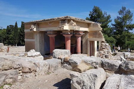 Knossos Palace and Pottery experience (Luxury Adventure)