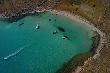 Private Speedboat Cruise from Delos to Rhenia and Mykonos