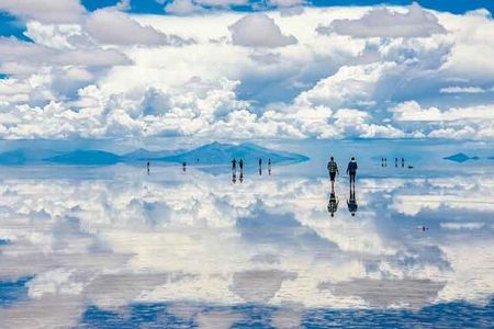 Uyuni Salt 1 day Tour with guide in English + Lunch and Sunset