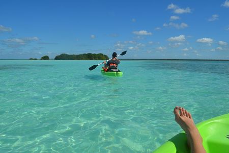 Bacalar Seven Color Lagoon and Mayan Experience Tour from Costa Maya