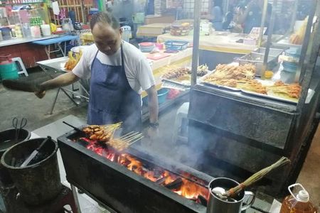 Yummy Yummy Street Food Tasting + Kuala Lumpur Night Tour(Guided)
